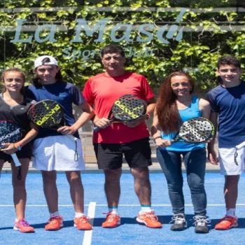 ’I believe that when I was pregnant, my children could hear the sound of padel balls hitting racquets. They were born with that sound in their ears.’ – Jensen Family