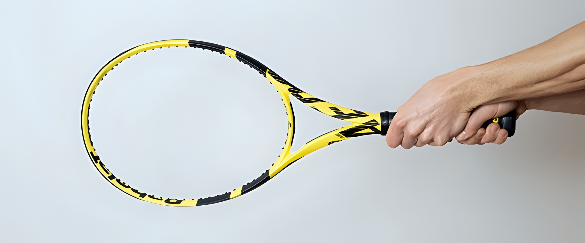Khám phá 7 cách cầm vợt tennis cơ bản để “công thủ linh hoạt”