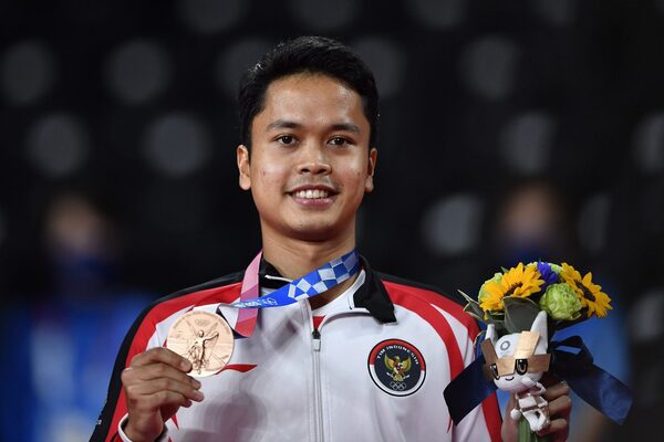Vận động viên Anthony Sinisuka Ginting - ngôi sao cầu lông của Indonesia